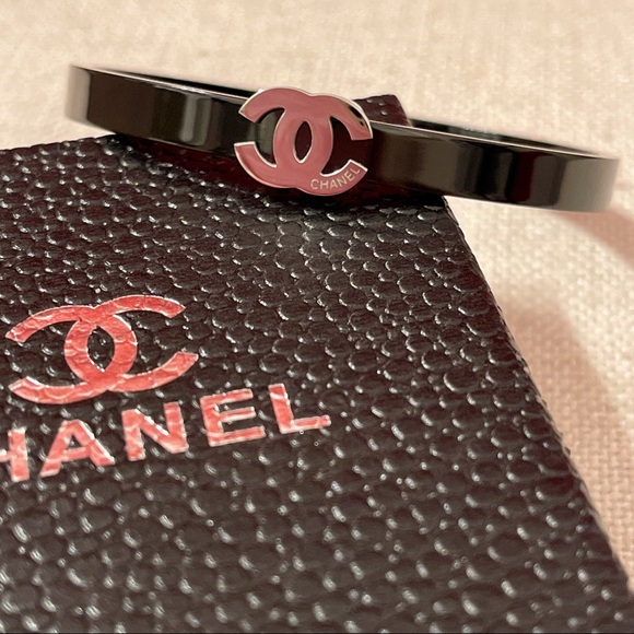 CC bracelet Available in silver logo bracelet - Picture 2 of 7